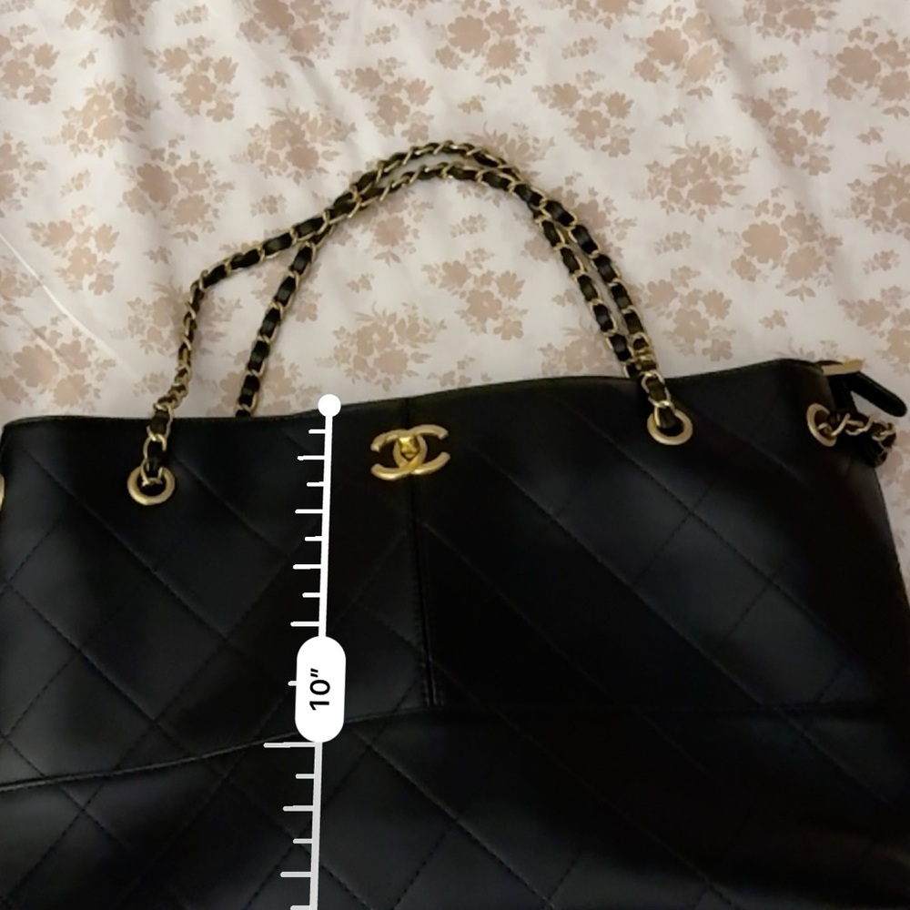 CHANEL VIP Black Quilted Shoulder Bag with Gold Hardware - Picture 9 of 12